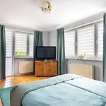 Ferienhaus Staymoovers - Piekna W Poblizu Krakowa